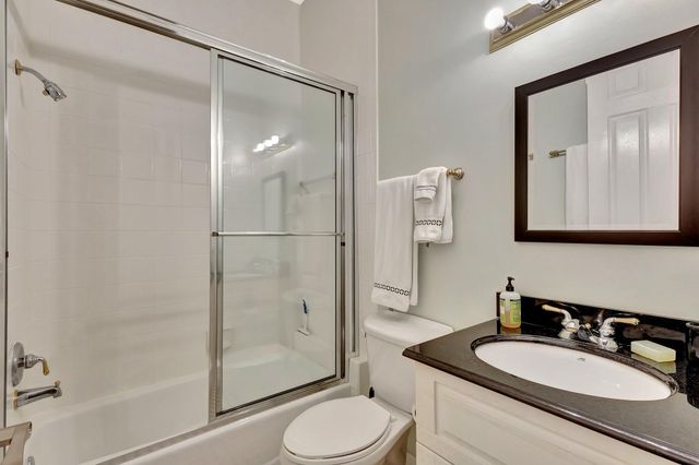 2941 Twin Oaks Way, Wellington, FL 33414