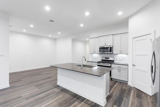 1589 Oakdale Crest Road, Montgomery, TX 77316