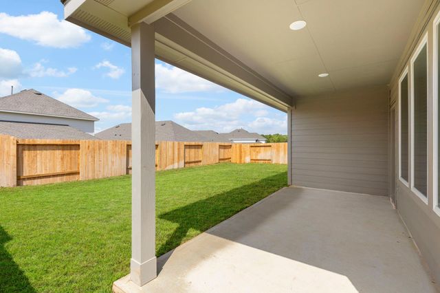1589 Oakdale Crest Road, Montgomery, TX 77316