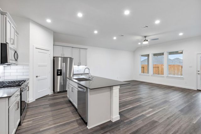 1589 Oakdale Crest Road, Montgomery, TX 77316