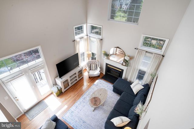 25316 HERRING CREEK DR, Chantilly, VA 20152