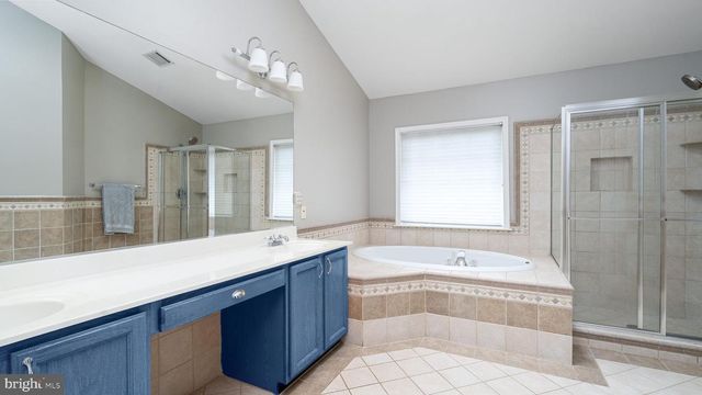 25316 HERRING CREEK DR, Chantilly, VA 20152
