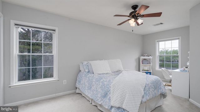 25316 HERRING CREEK DR, Chantilly, VA 20152