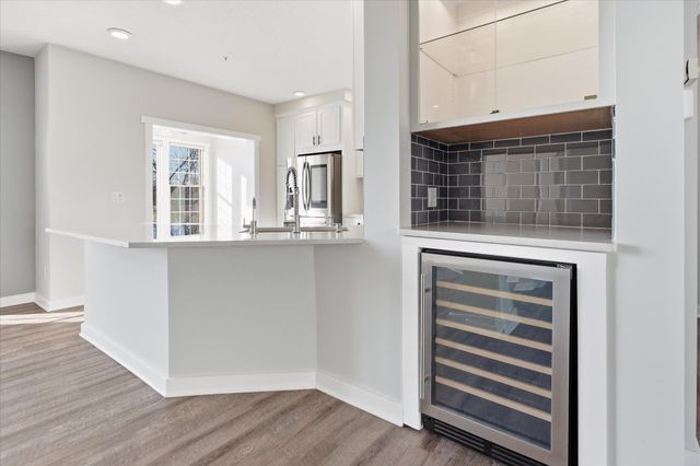 972 Fairfield Court, Minnetonka, MN 55305