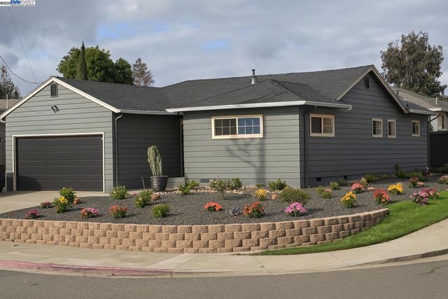 1300 Cavallo Rd, Antioch, CA 94509