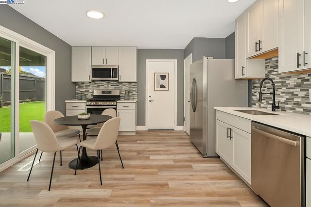 1300 Cavallo Rd, Antioch, CA 94509