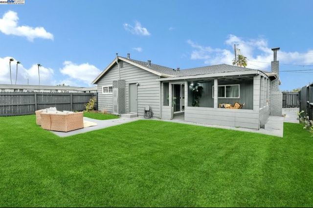 1300 Cavallo Rd, Antioch, CA 94509