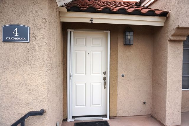 4 Via Compania, Rancho Santa Margarita, CA 92688