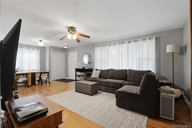 11 Forest Drive, Suffern, NY 10901