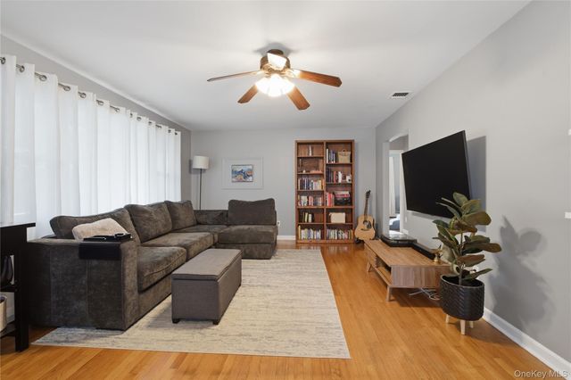 11 Forest Drive, Suffern, NY 10901