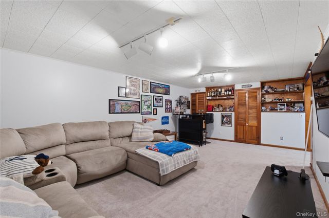 11 Forest Drive, Suffern, NY 10901
