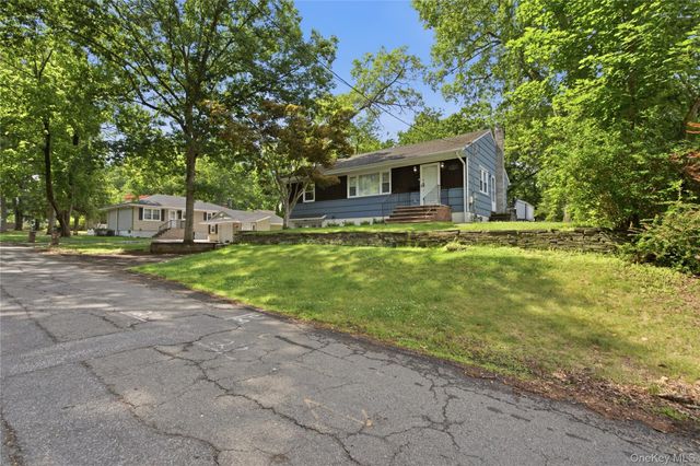11 Forest Drive, Suffern, NY 10901
