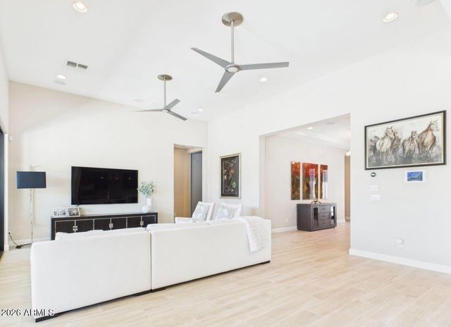 4571 S PINALENO Drive, Chandler, AZ 85249