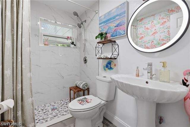 1447 Shadowlawn DR, Naples, FL 34104