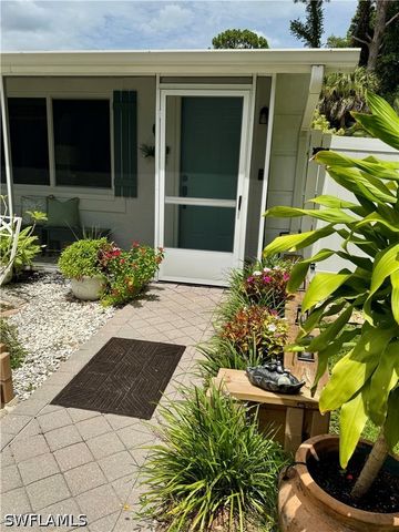 1447 Shadowlawn DR, Naples, FL 34104