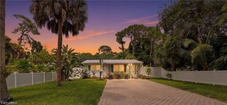 1447 Shadowlawn DR, Naples, FL 34104