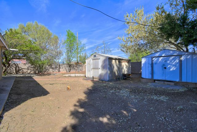 2813 Desert Garden Lane SW, Albuquerque, NM 87105