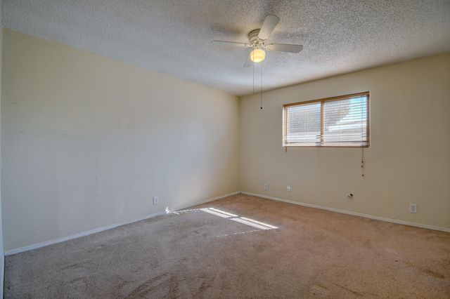 2813 Desert Garden Lane SW, Albuquerque, NM 87105