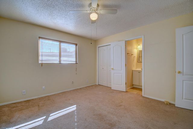 2813 Desert Garden Lane SW, Albuquerque, NM 87105