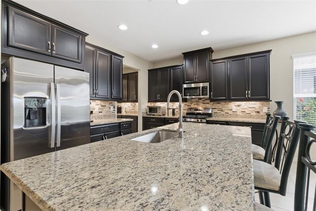 5617 MAIDENSTONE WAY, Palmetto, FL 34221