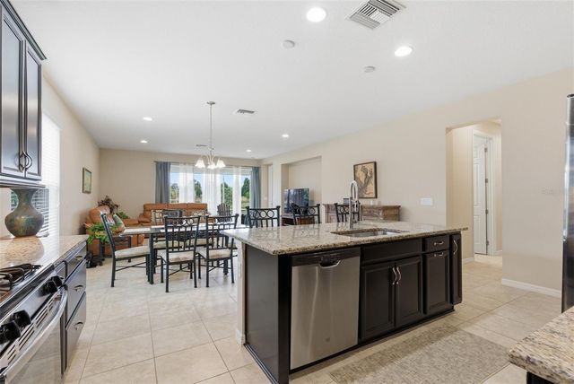 5617 MAIDENSTONE WAY, Palmetto, FL 34221