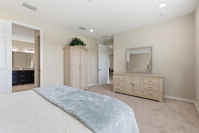 5617 MAIDENSTONE WAY, Palmetto, FL 34221