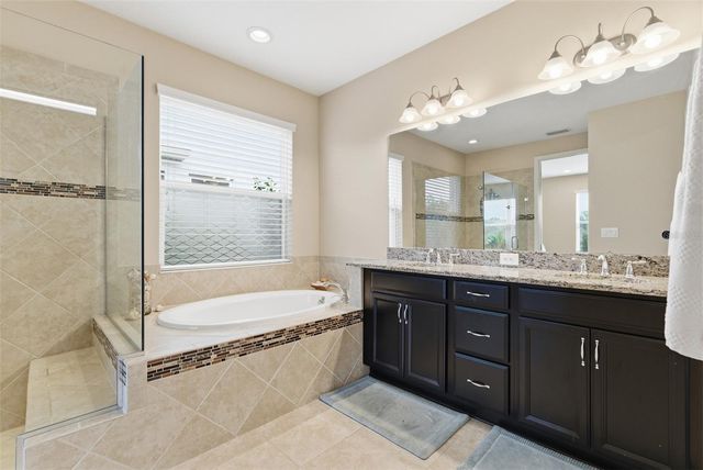 5617 MAIDENSTONE WAY, Palmetto, FL 34221