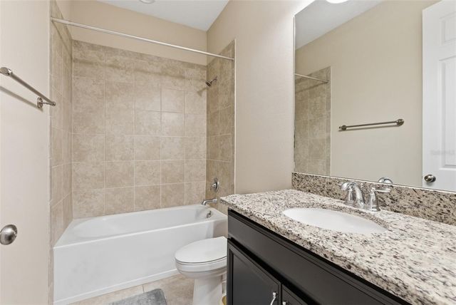 5617 MAIDENSTONE WAY, Palmetto, FL 34221