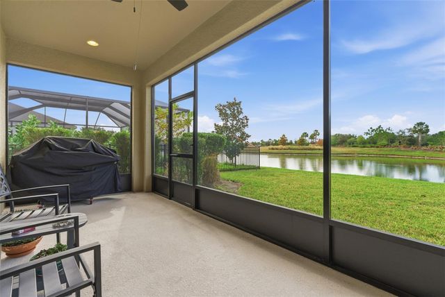 5617 MAIDENSTONE WAY, Palmetto, FL 34221