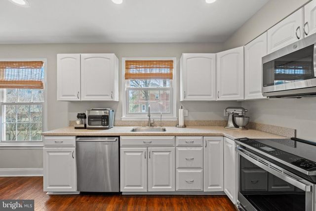 9864 HIGH WATER CT, Burke, VA 22015