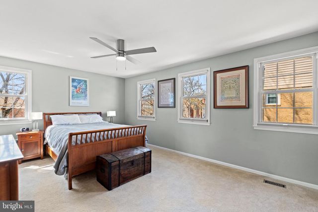 9864 HIGH WATER CT, Burke, VA 22015