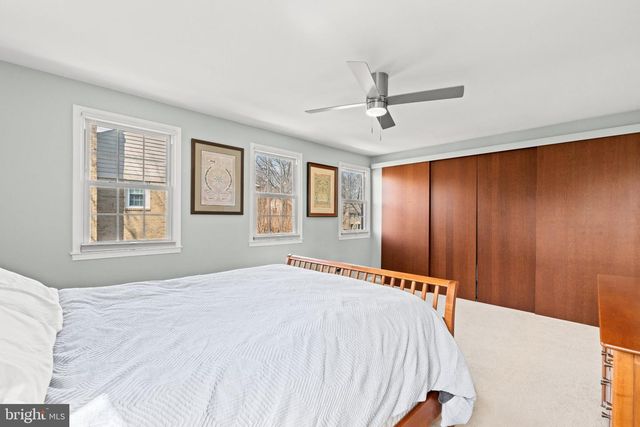 9864 HIGH WATER CT, Burke, VA 22015