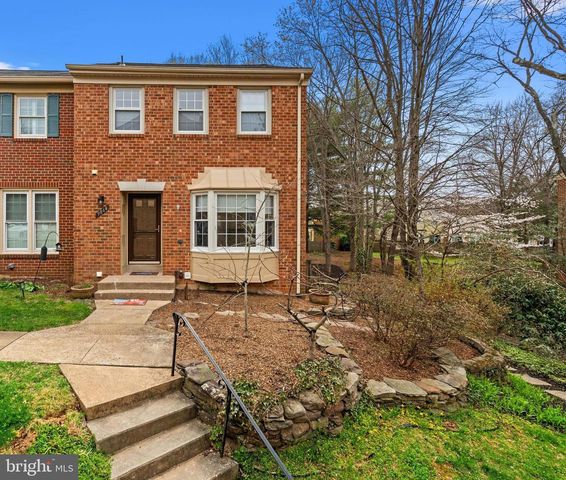 9864 HIGH WATER CT, Burke, VA 22015