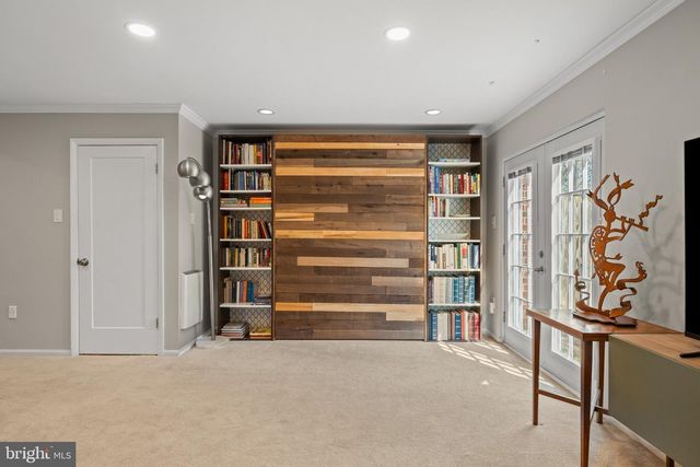 9864 HIGH WATER CT, Burke, VA 22015