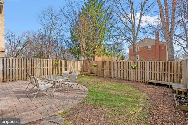 9864 HIGH WATER CT, Burke, VA 22015