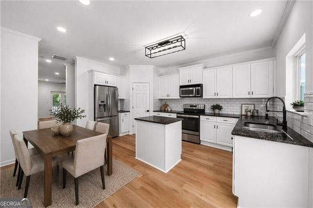 1232 Liberty Parkway NW, Atlanta, GA 30318