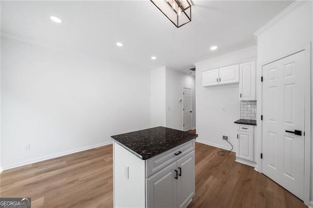 1232 Liberty Parkway NW, Atlanta, GA 30318