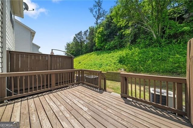 1232 Liberty Parkway NW, Atlanta, GA 30318