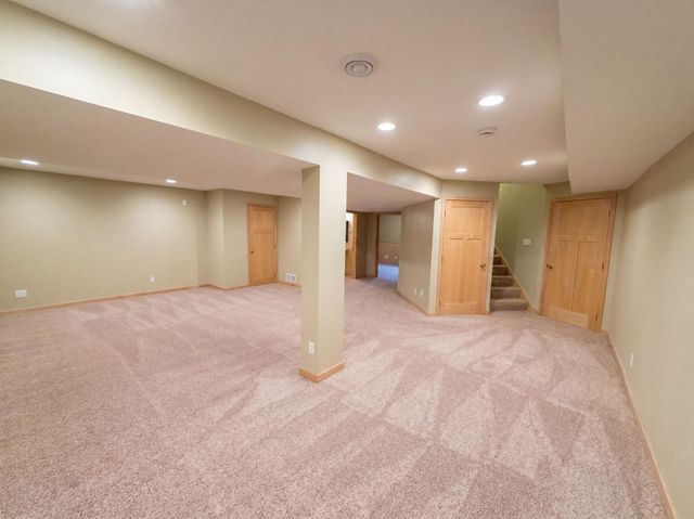 1012 Delano Court, Stillwater, MN 55082