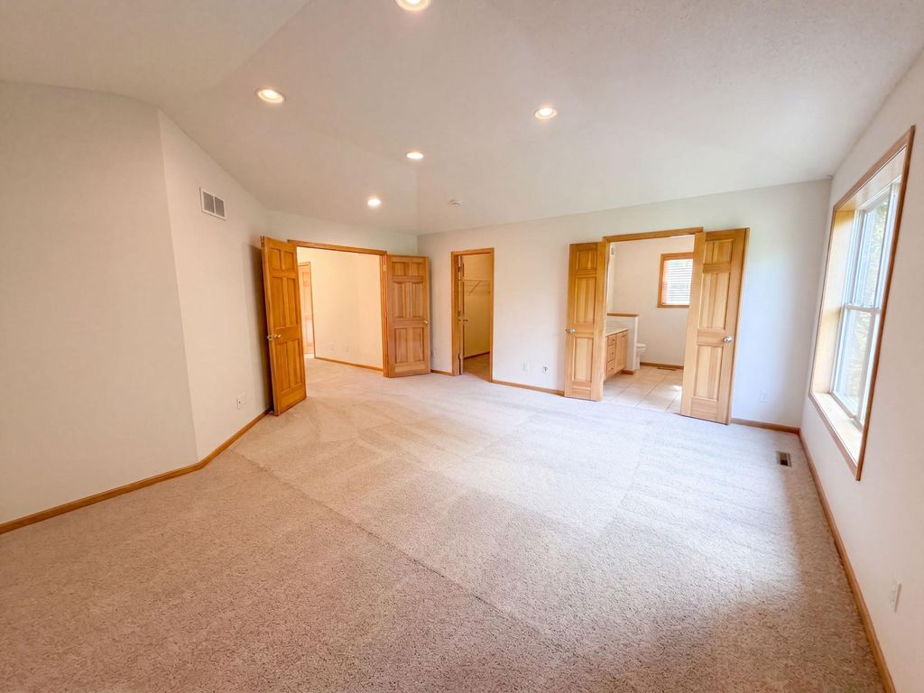 1012 Delano Court, Stillwater, MN 55082 — photo 4