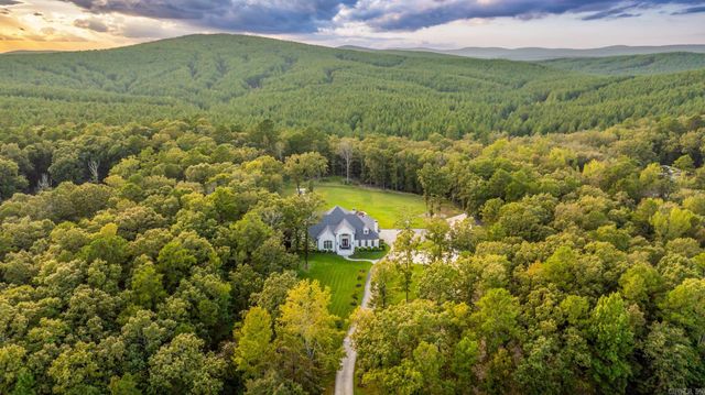 21 Somersett Drive, Roland, AR 72135