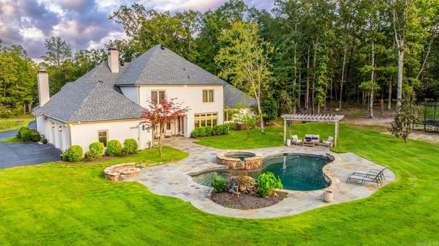 21 Somersett Drive, Roland, AR 72135