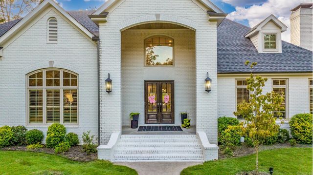 21 Somersett Drive, Roland, AR 72135