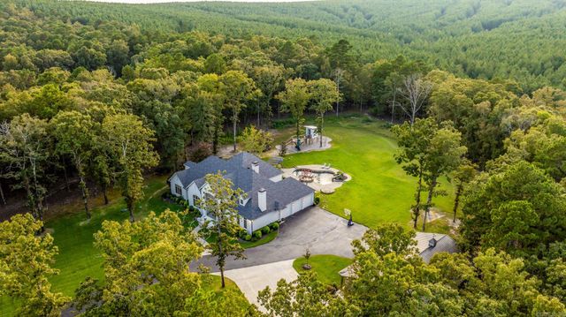 21 Somersett Drive, Roland, AR 72135