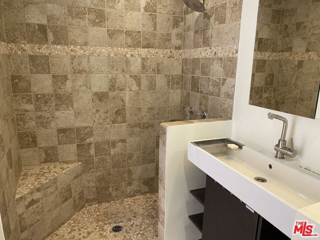 1628 N Formosa Avenue A, Los Angeles, CA 90046