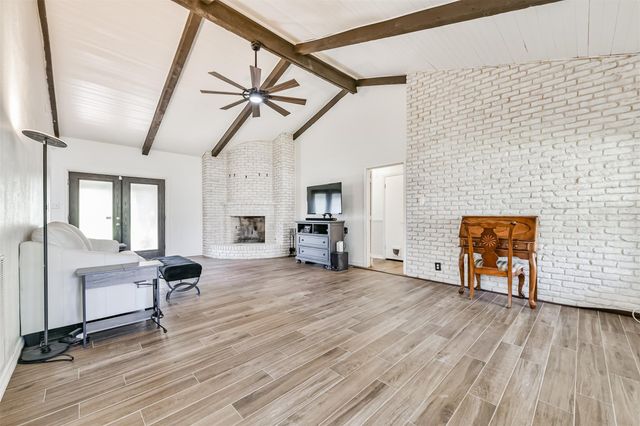 312 S 15th Street, La Porte, TX 77571