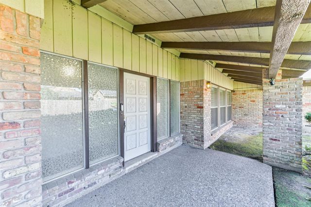 312 S 15th Street, La Porte, TX 77571