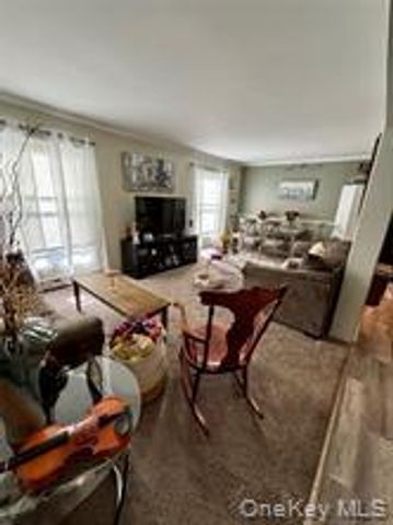 150 Rinaldi Boulevard 1c, Poughkeepsie, NY 12601