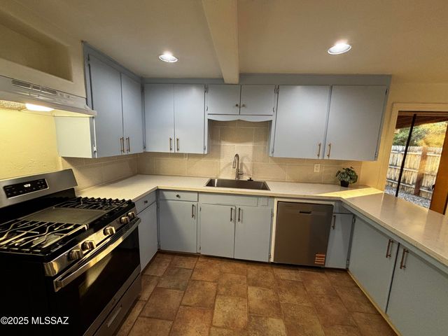 3608 E Monte Vista Drive, Tucson, AZ 85716