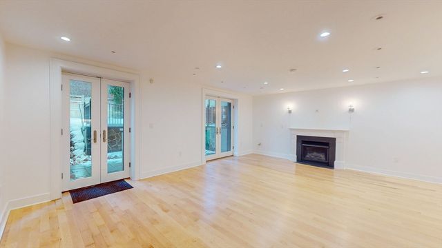 588 Tremont St 1, Boston, MA 02118